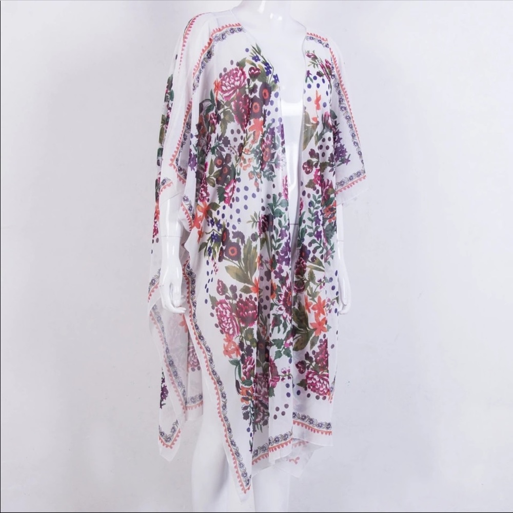 Flash Sale! ⚡️Whimsical Boho Floral Long Kimono - Picture 6 of 8